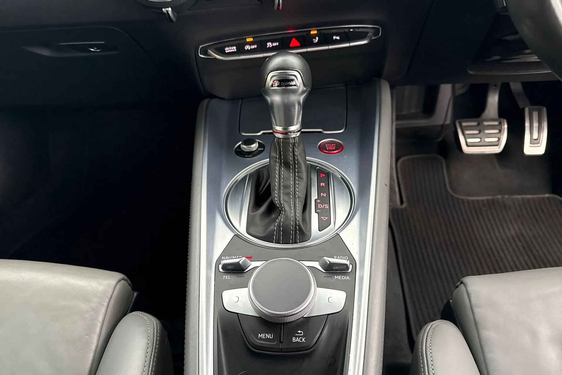 Audi TT thumbnail image number 46