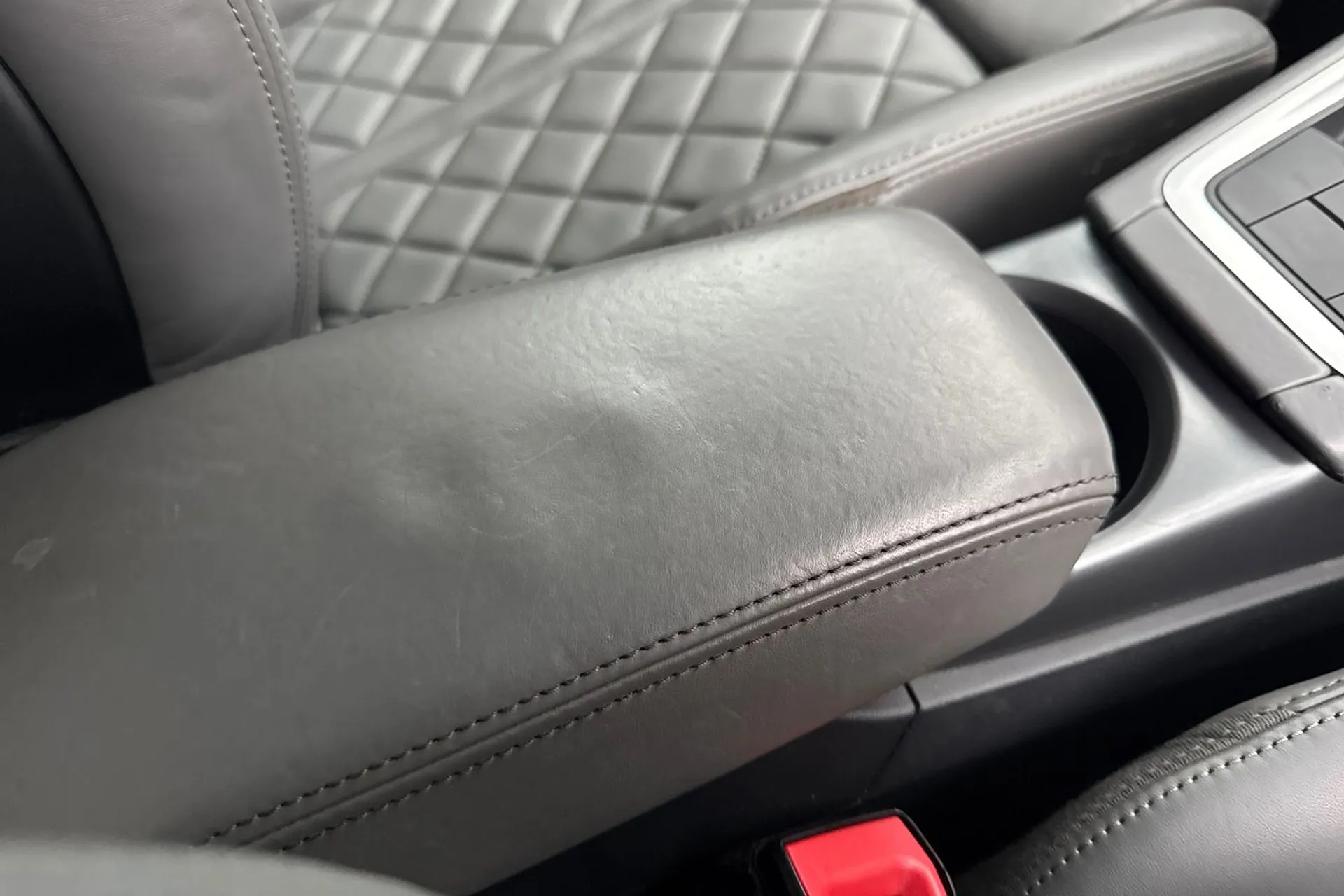 Audi TT thumbnail image number 49