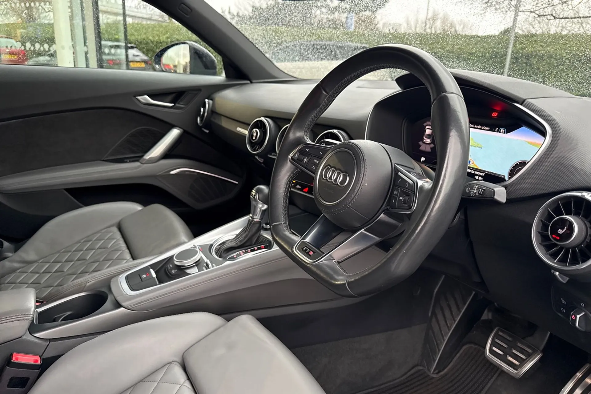 Audi TT thumbnail image number 18