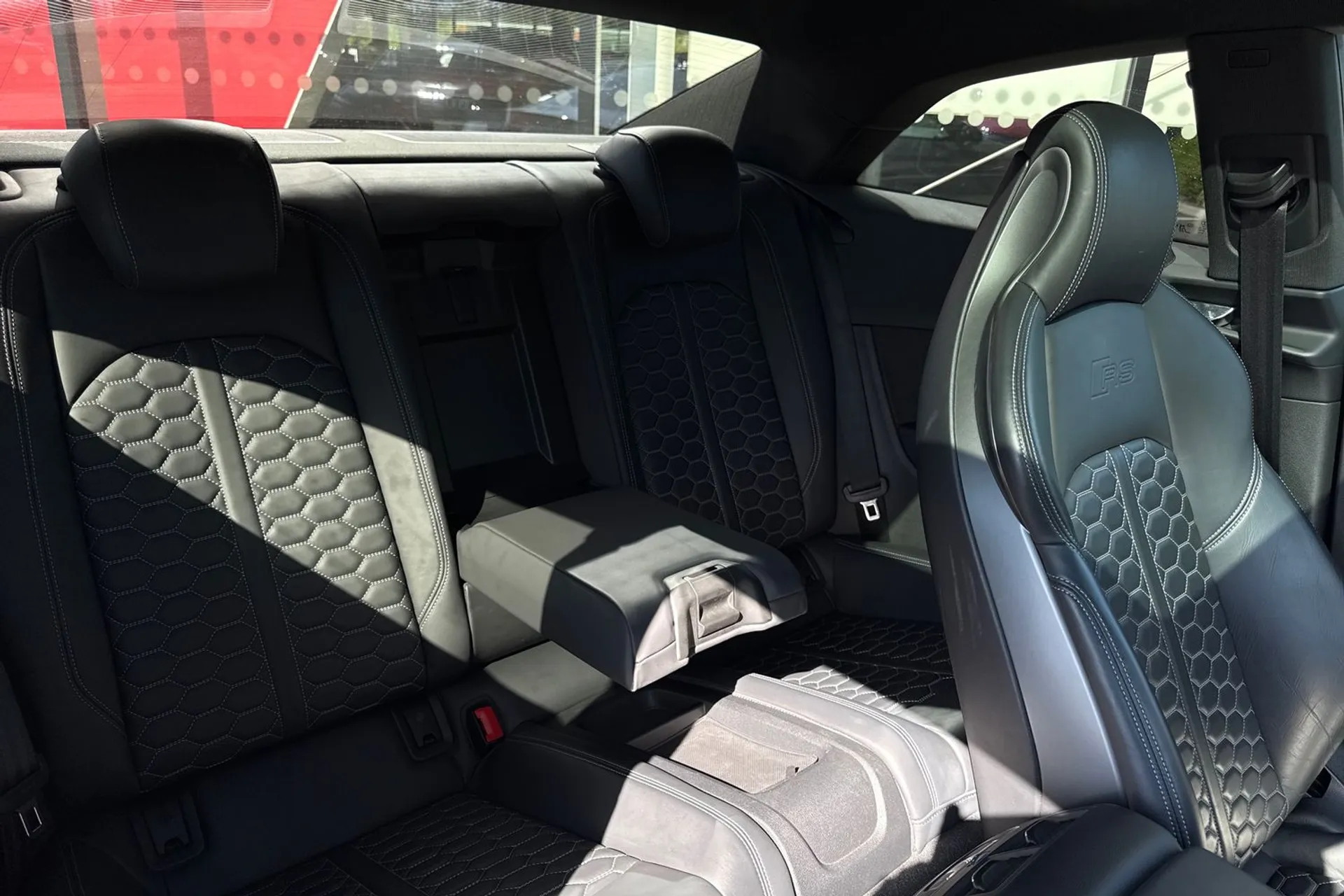 Audi RS5 thumbnail image number 48