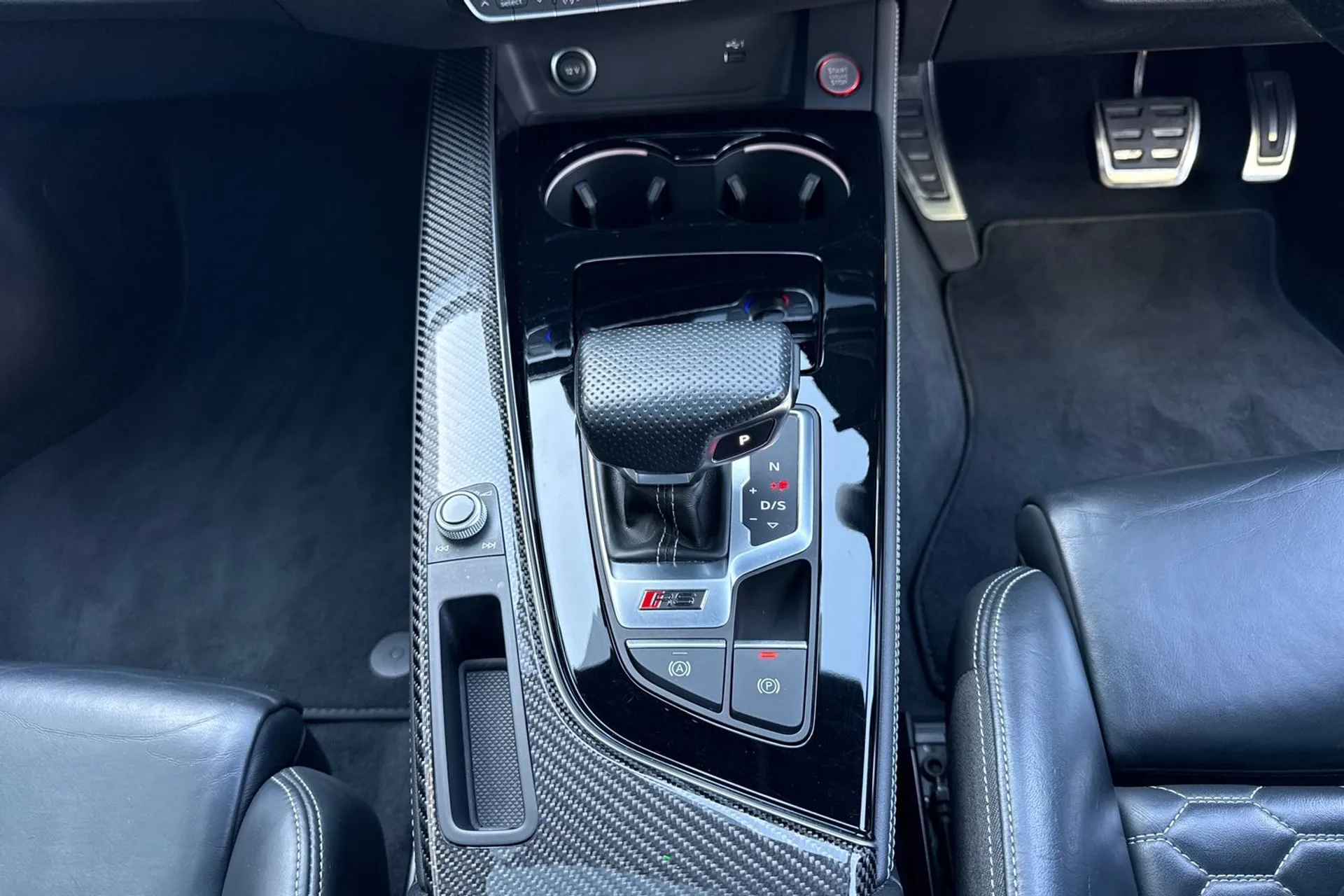 Audi RS5 thumbnail image number 63