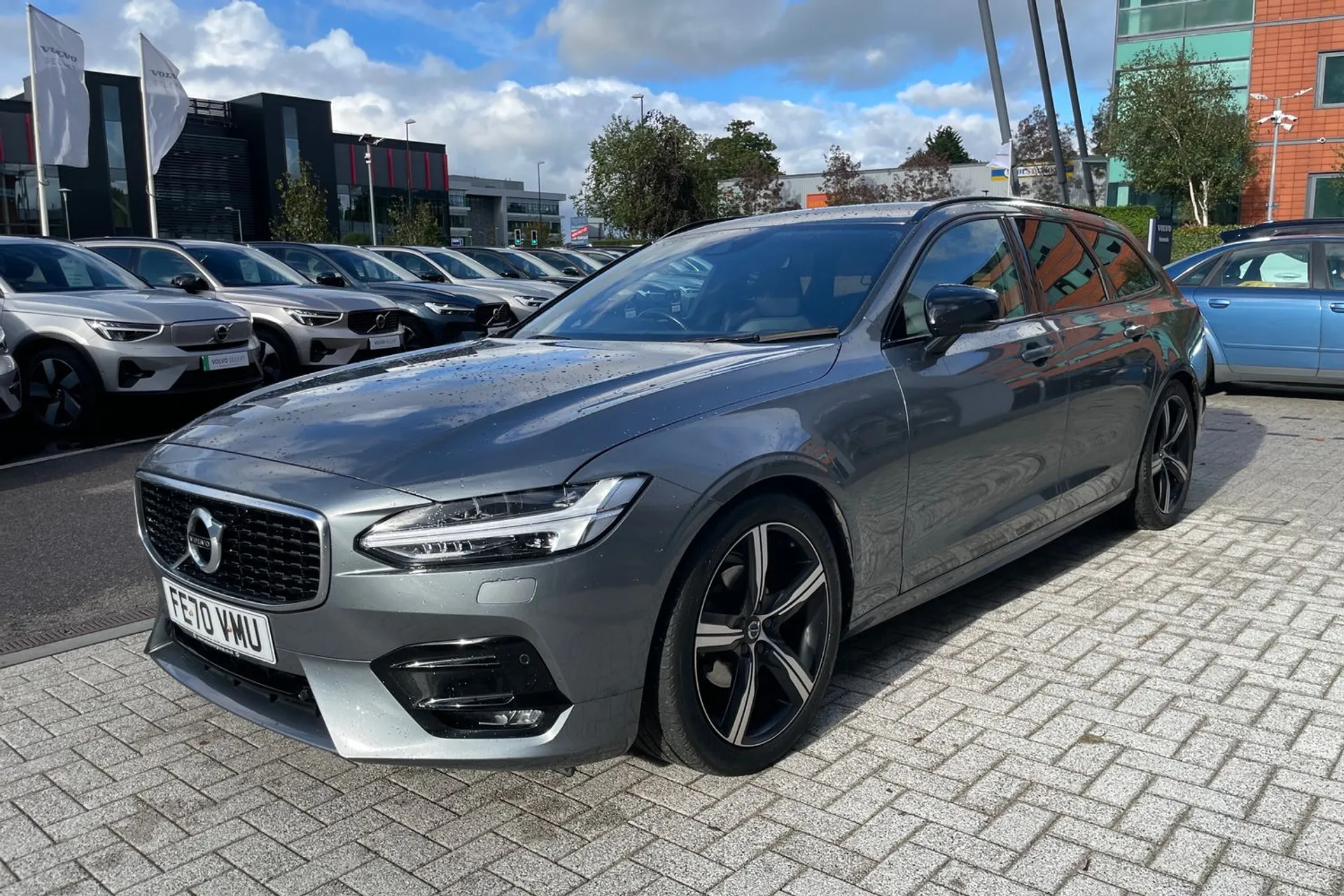 Volvo V90 thumbnail image number 11