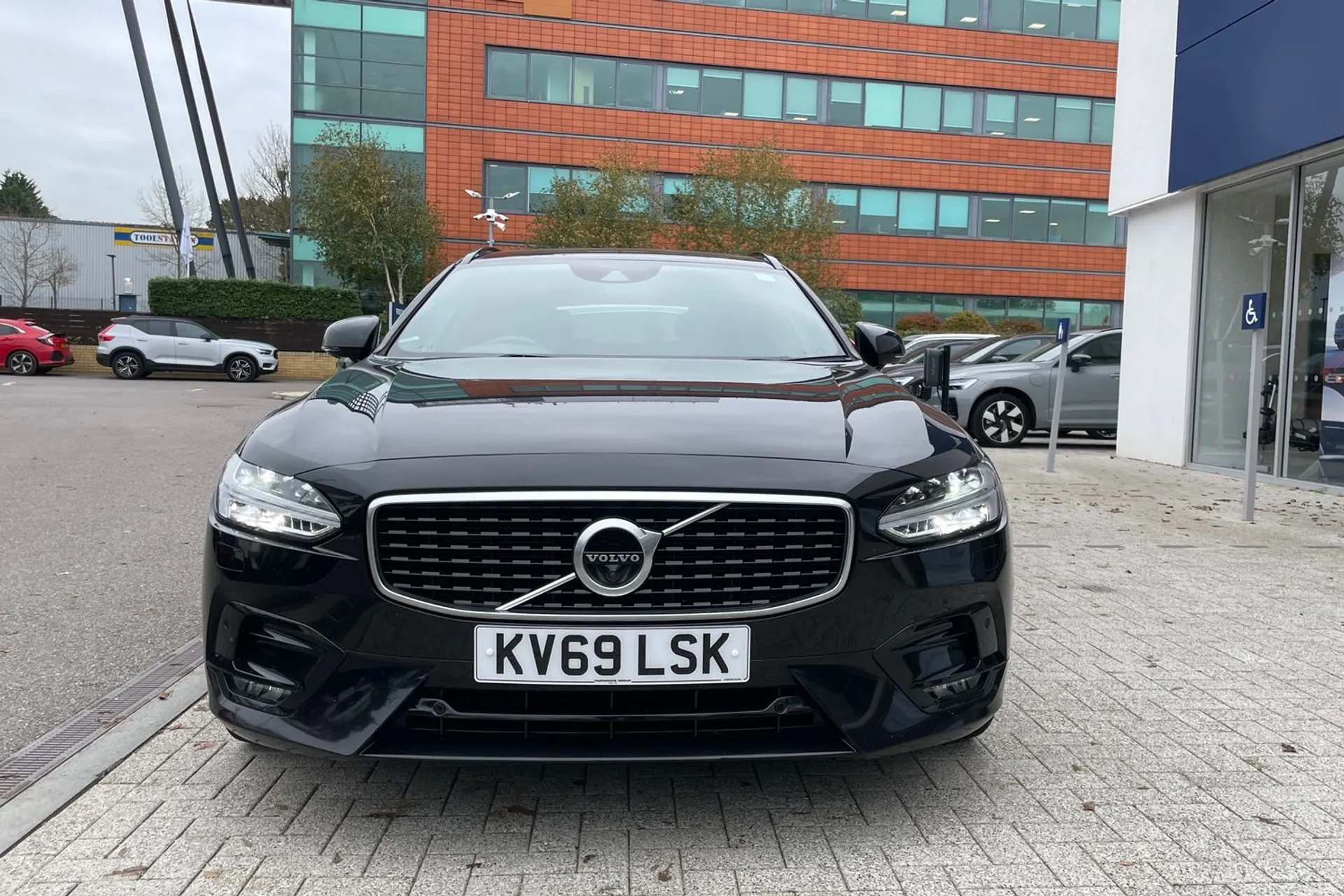 Volvo V90 thumbnail image number 12