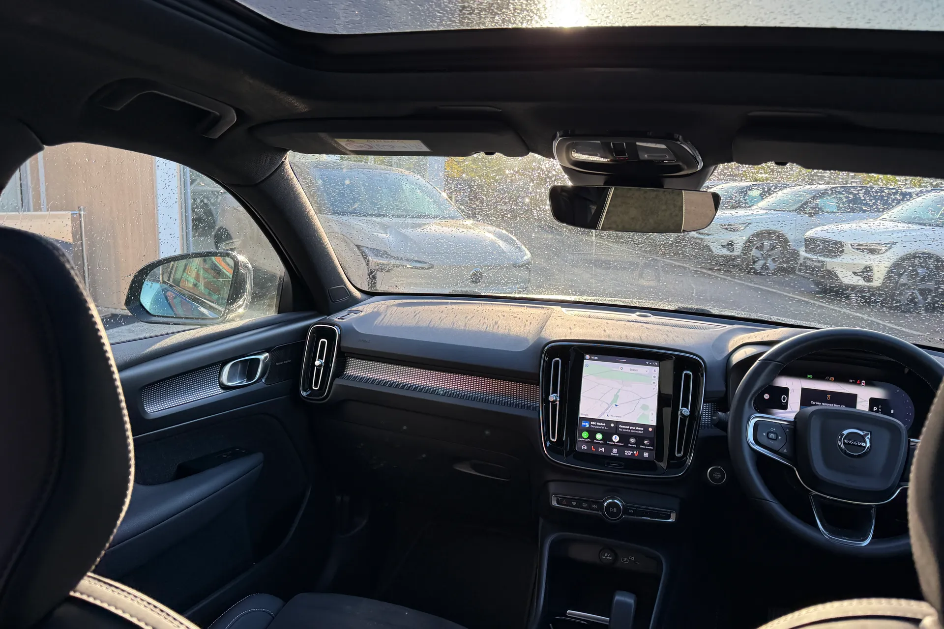 Volvo XC40 thumbnail image number 32