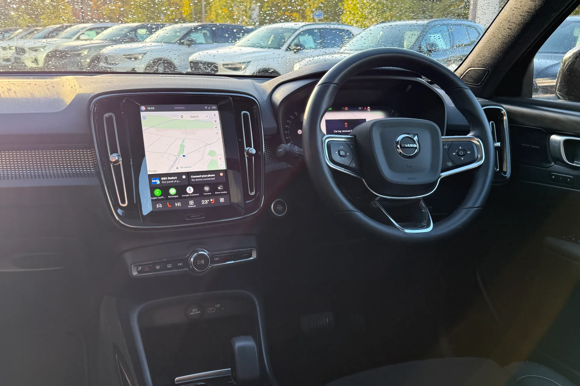 Volvo XC40 thumbnail image number 35