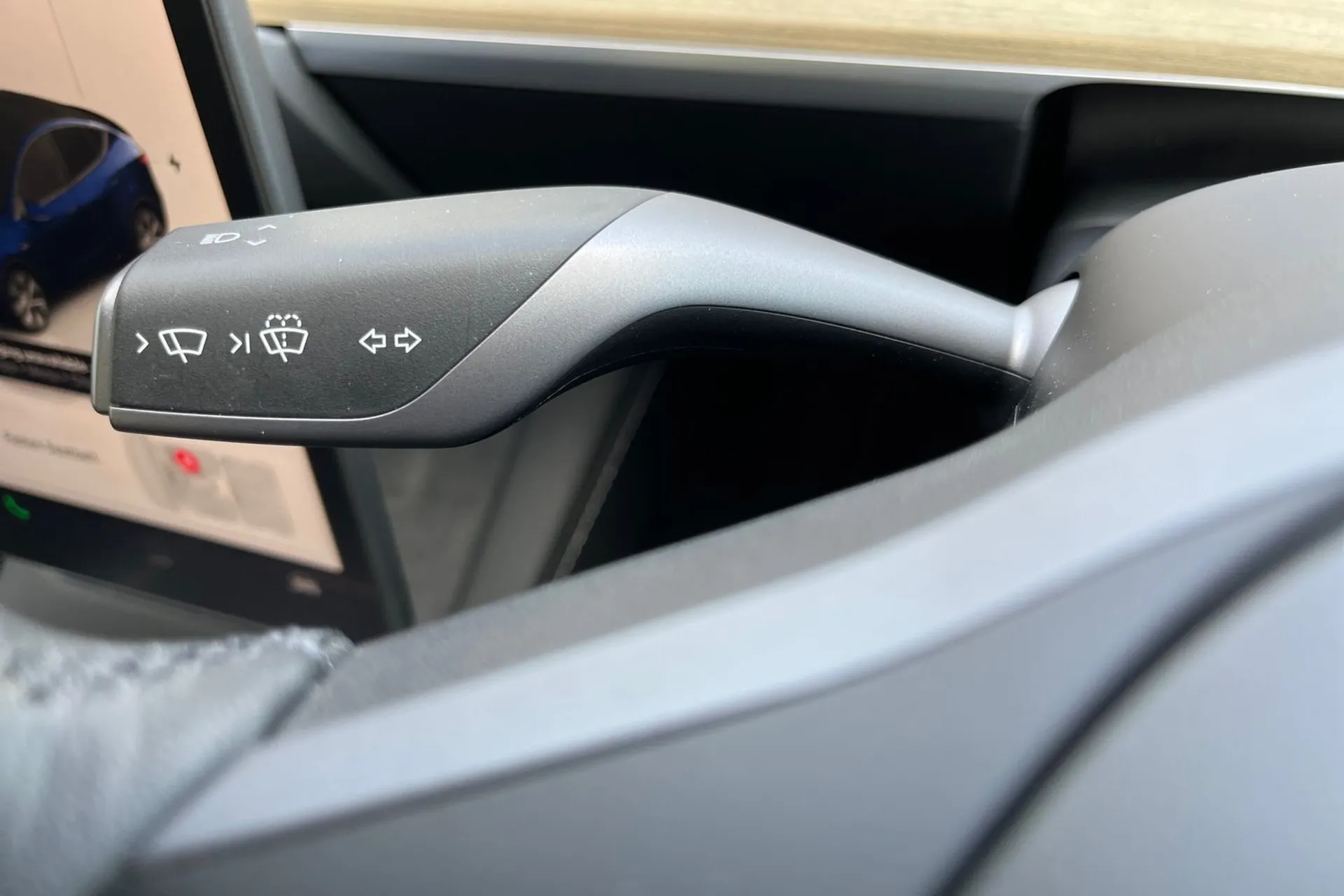 TESLA MODEL Y thumbnail image number 56