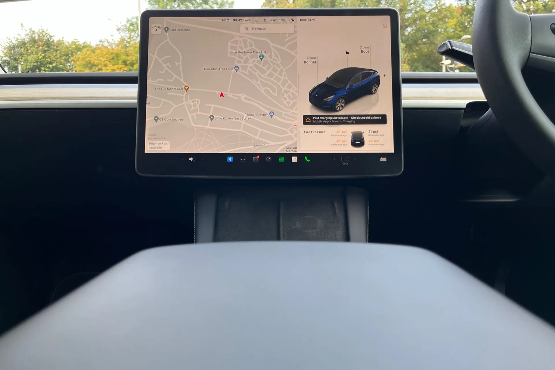 TESLA MODEL Y thumbnail image number 32