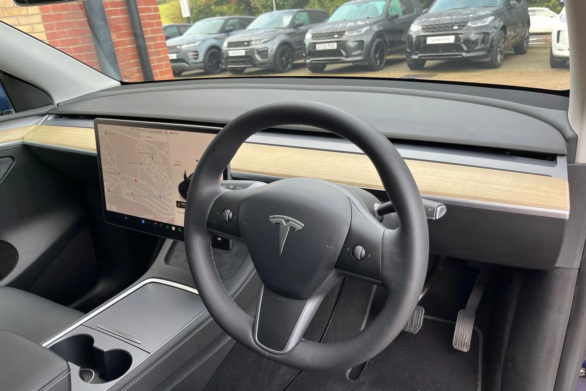 TESLA MODEL Y thumbnail image number 22