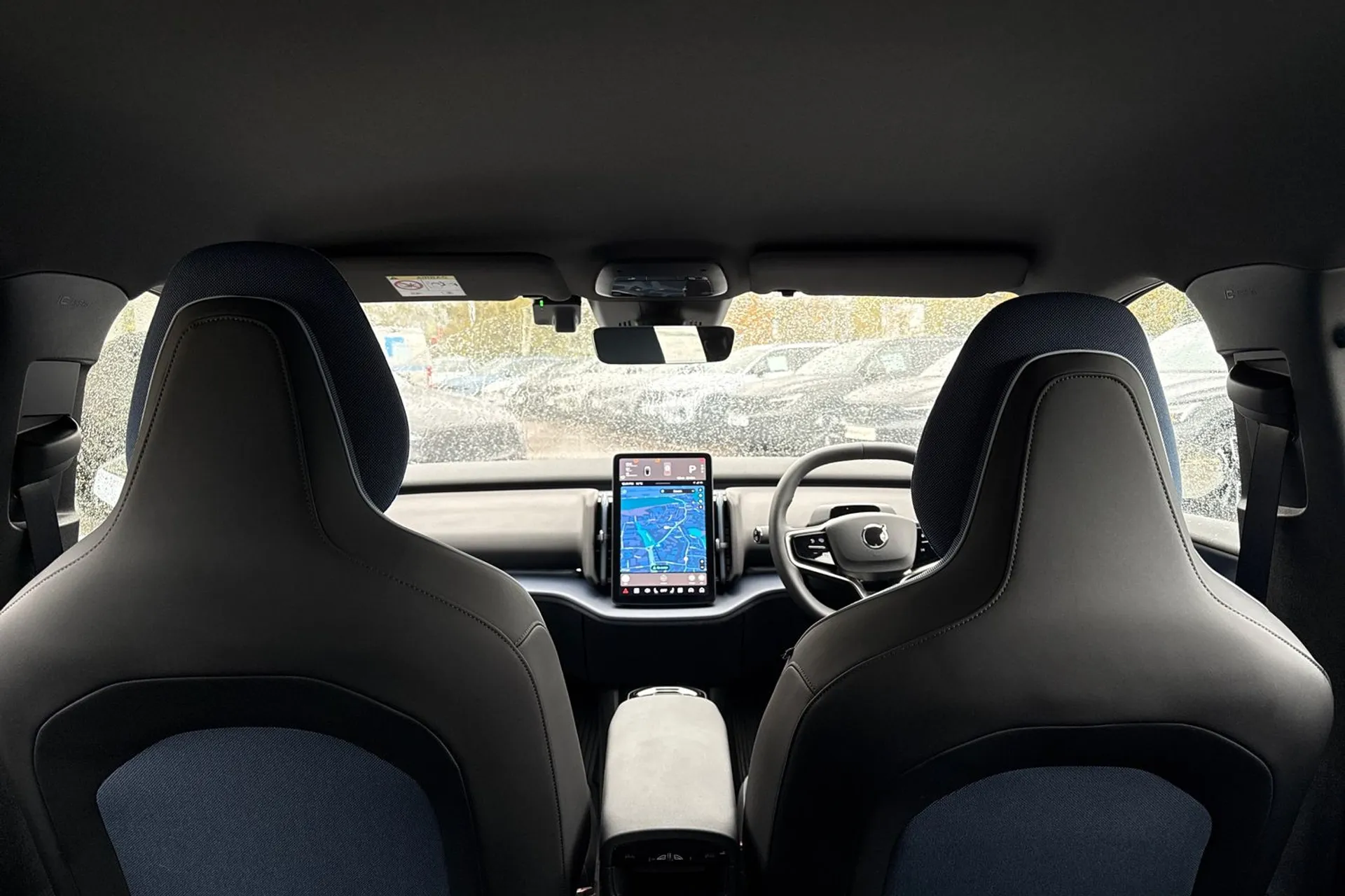 Volvo EX30 thumbnail image number 22