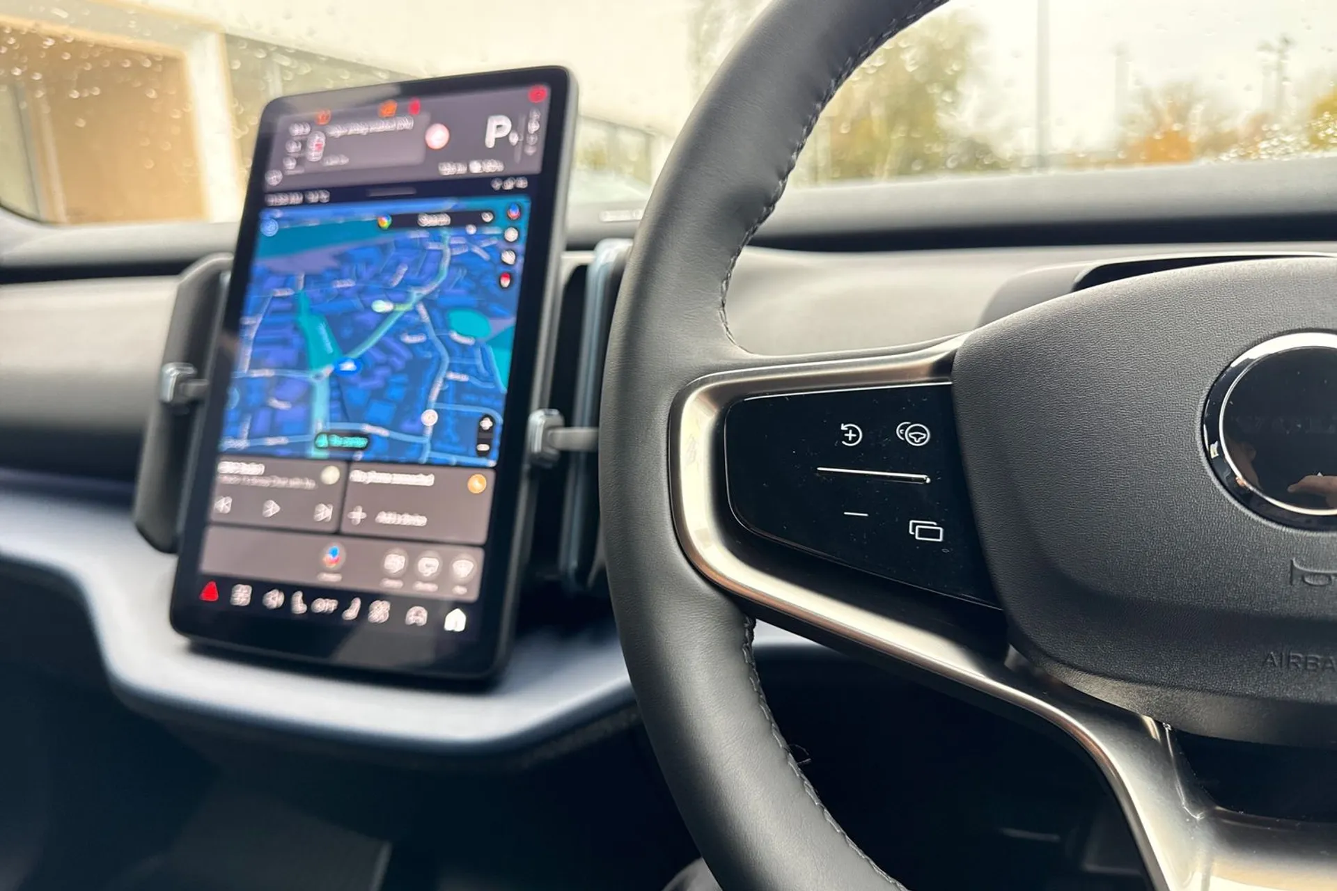 Volvo EX30 thumbnail image number 36