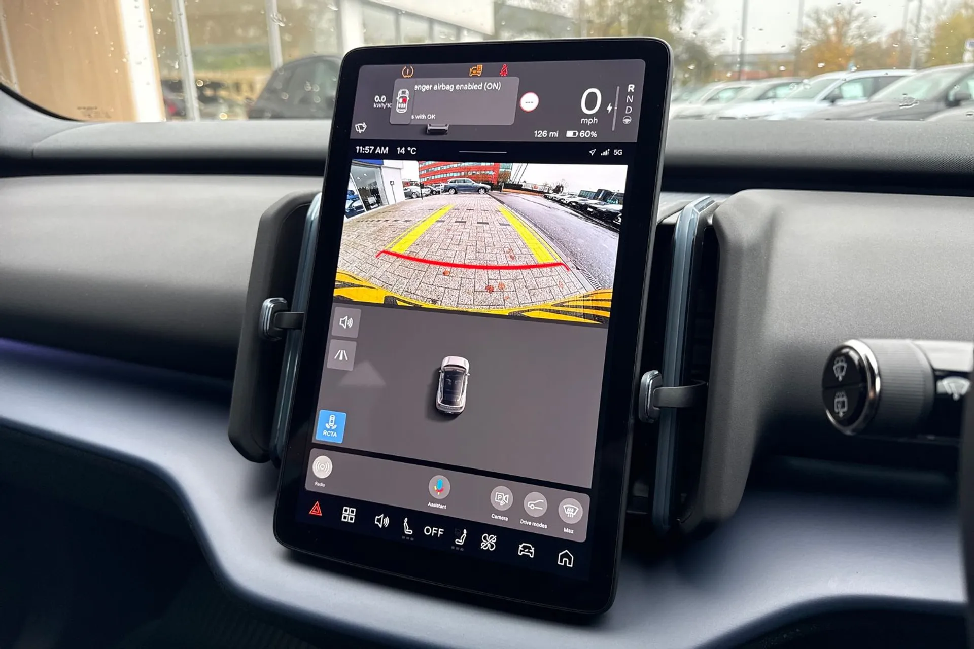 Volvo EX30 thumbnail image number 4