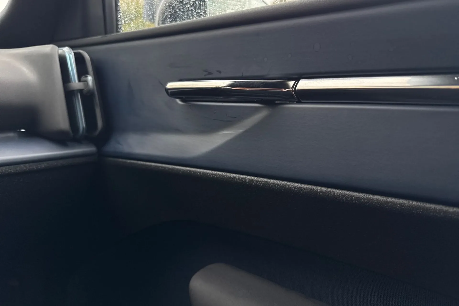 Volvo EX30 thumbnail image number 41