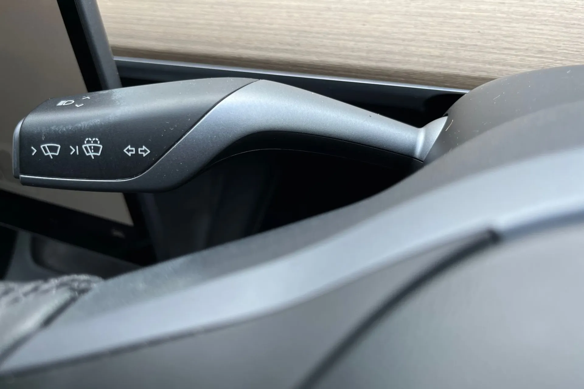 TESLA MODEL Y thumbnail image number 55