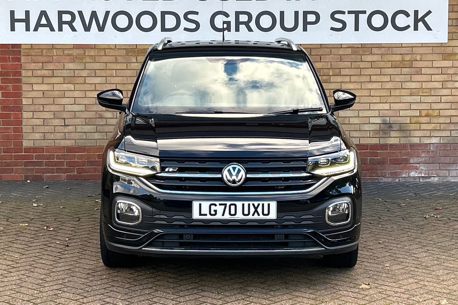 VOLKSWAGEN T-CROSS thumbnail image number 15