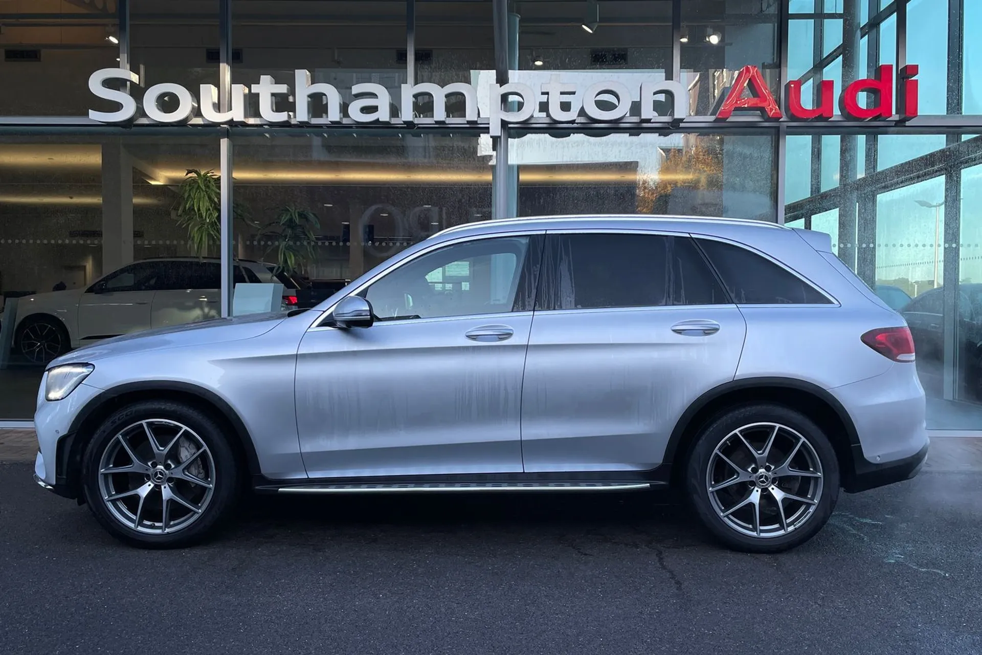 MERCEDES-BENZ GLC thumbnail image number 9