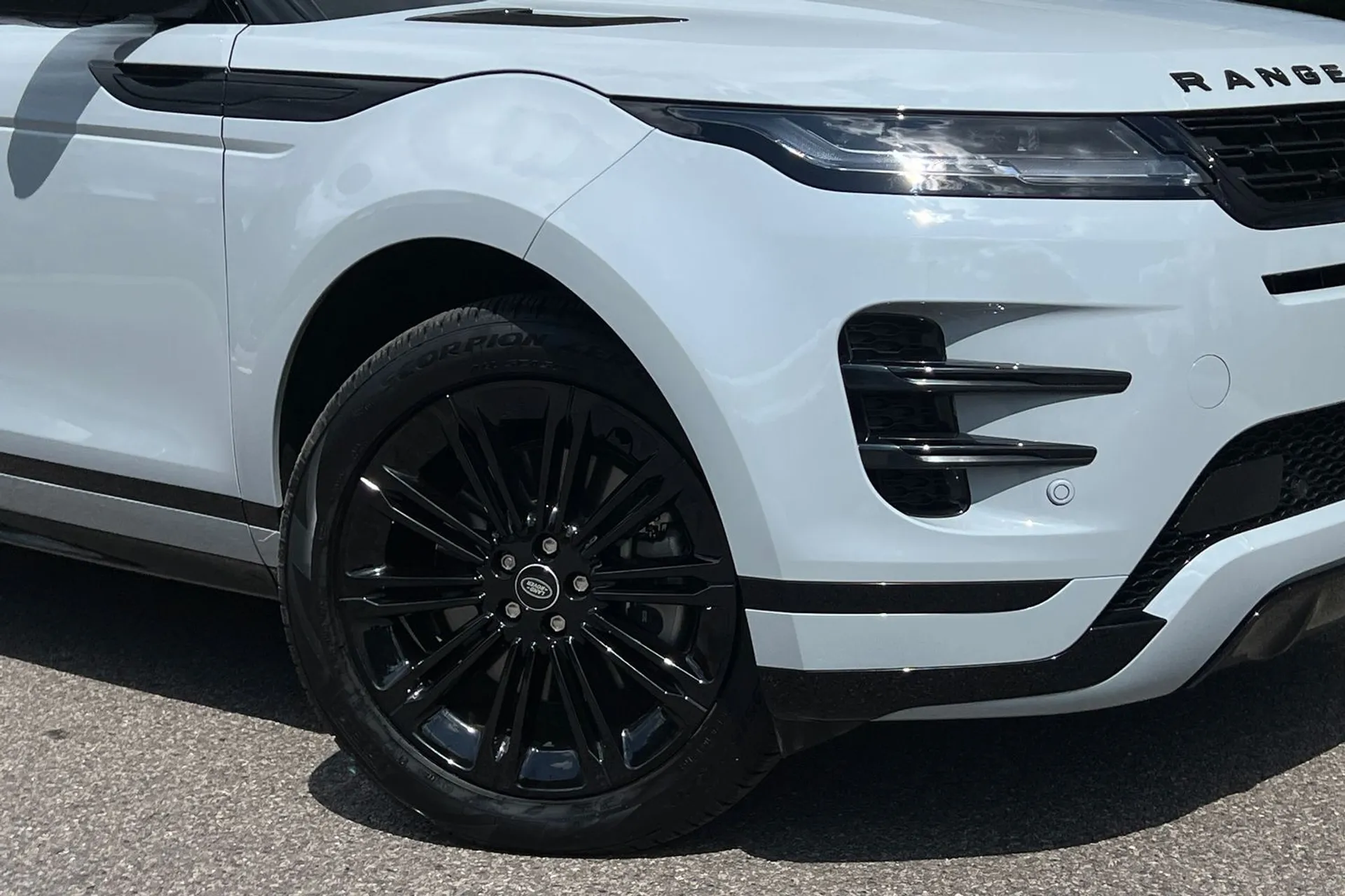 LAND ROVER RANGE ROVER EVOQUE thumbnail image number 8