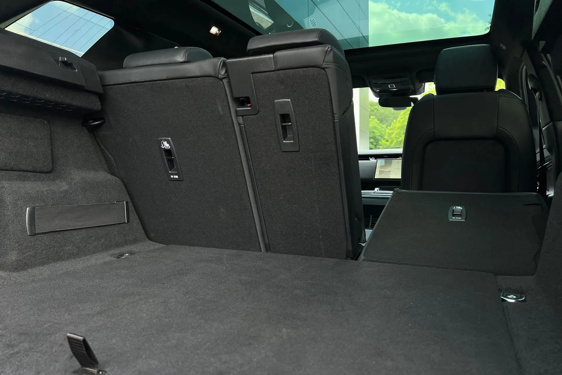 LAND ROVER RANGE ROVER EVOQUE thumbnail image number 29