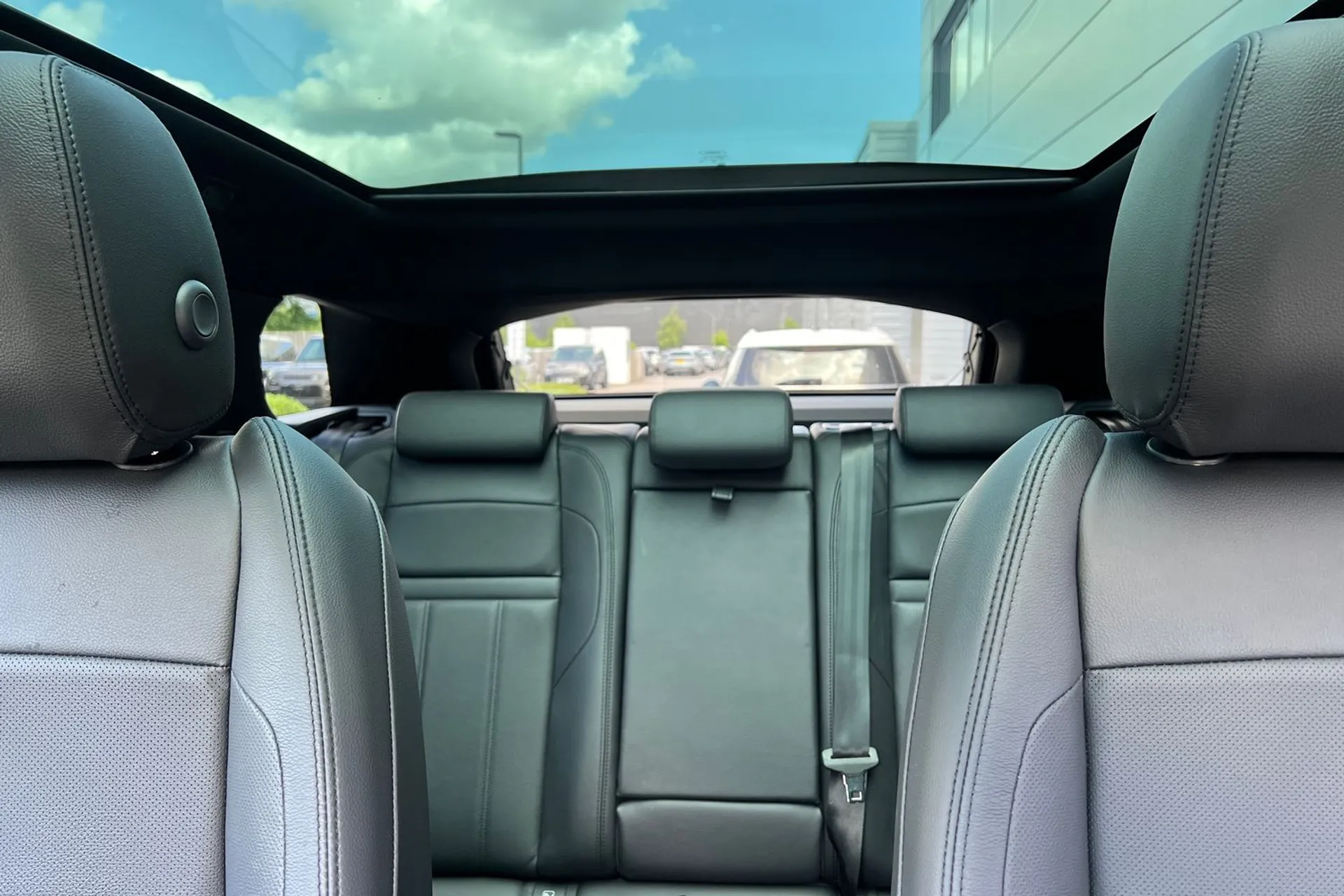 LAND ROVER RANGE ROVER EVOQUE thumbnail image number 35