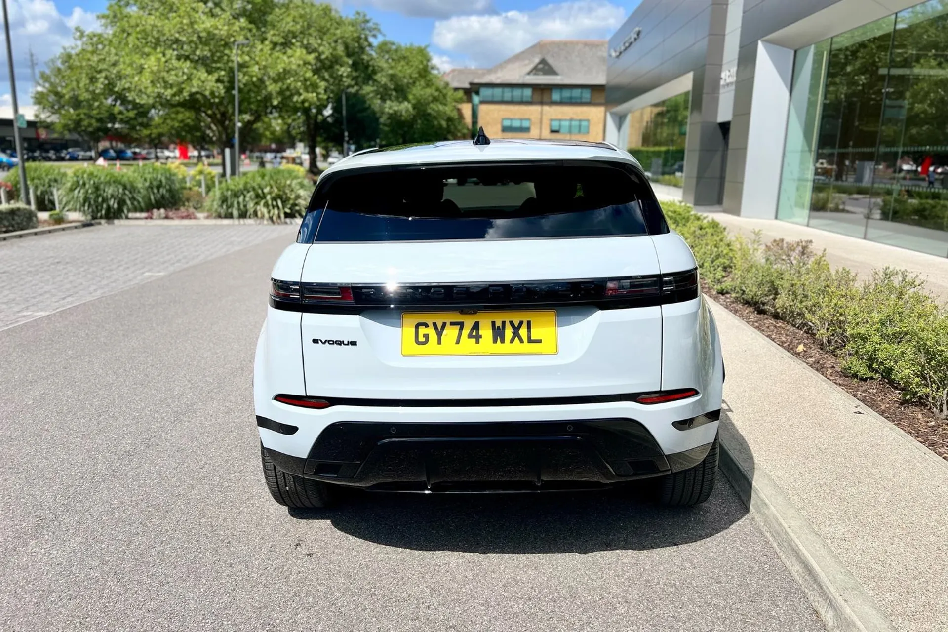 LAND ROVER RANGE ROVER EVOQUE thumbnail image number 11