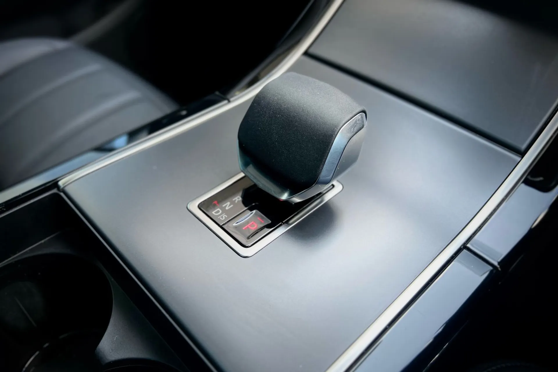 LAND ROVER RANGE ROVER EVOQUE thumbnail image number 22