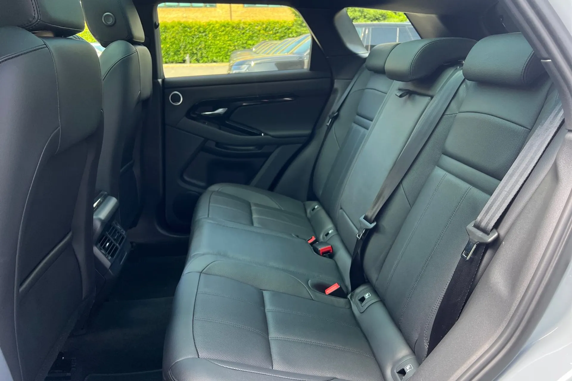 LAND ROVER RANGE ROVER EVOQUE thumbnail image number 44