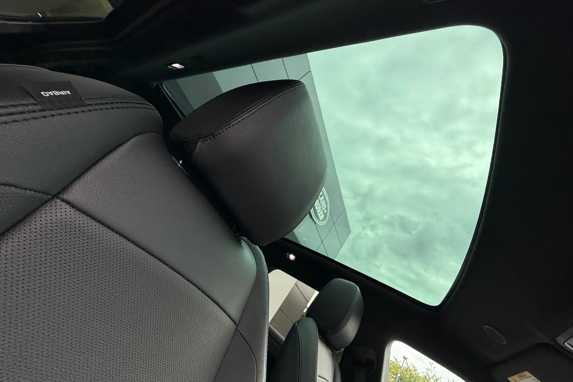 LAND ROVER RANGE ROVER EVOQUE thumbnail image number 35