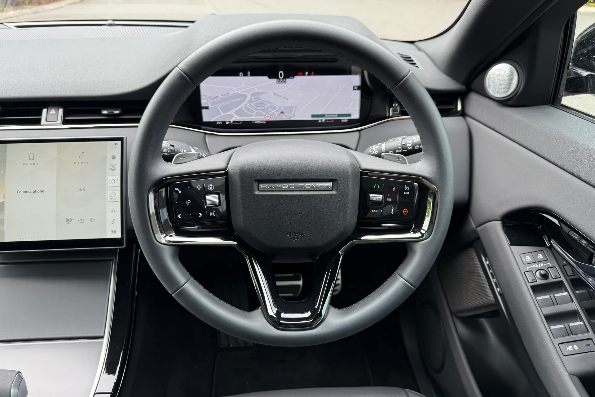 LAND ROVER RANGE ROVER EVOQUE thumbnail image number 12