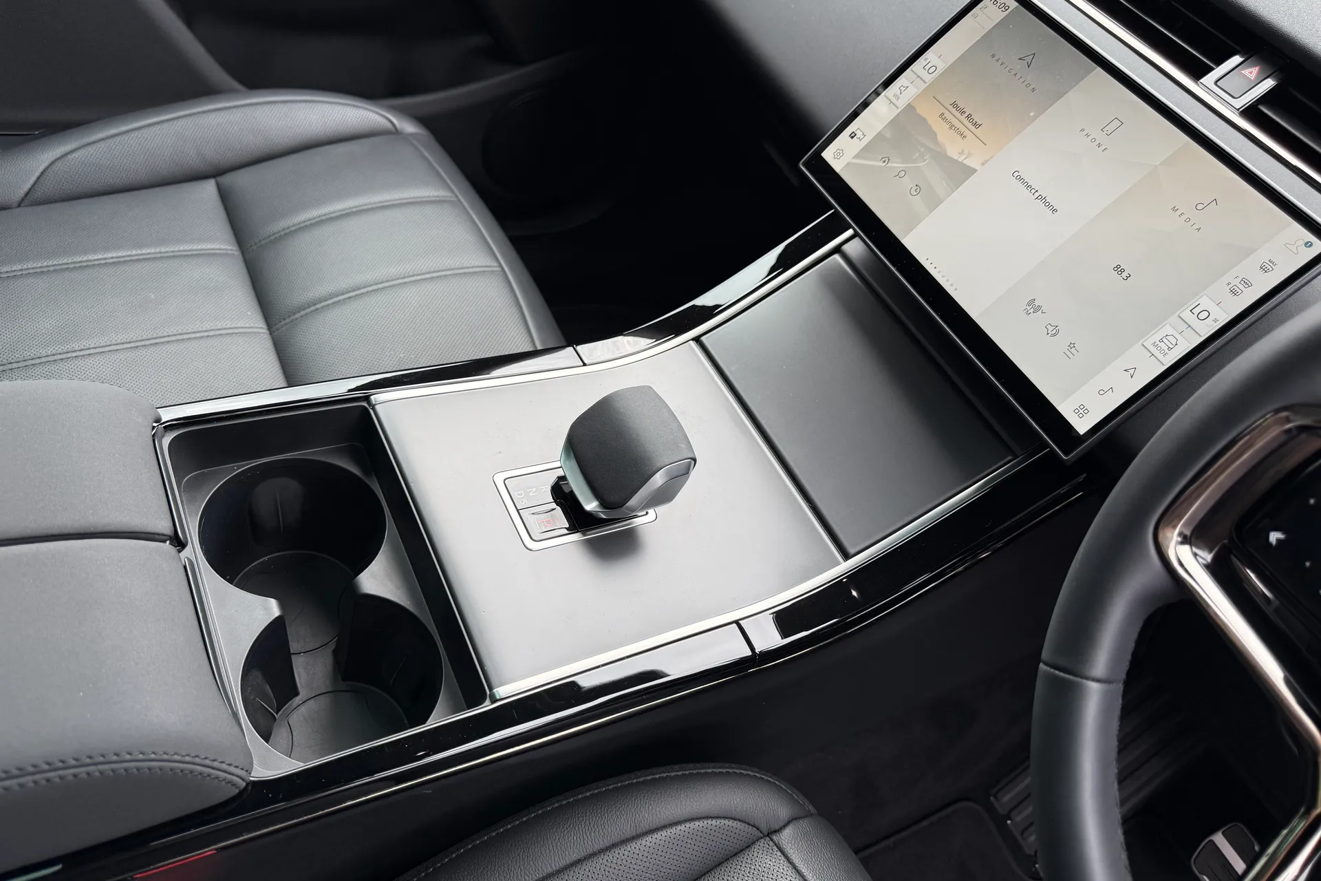 LAND ROVER RANGE ROVER EVOQUE thumbnail image number 19