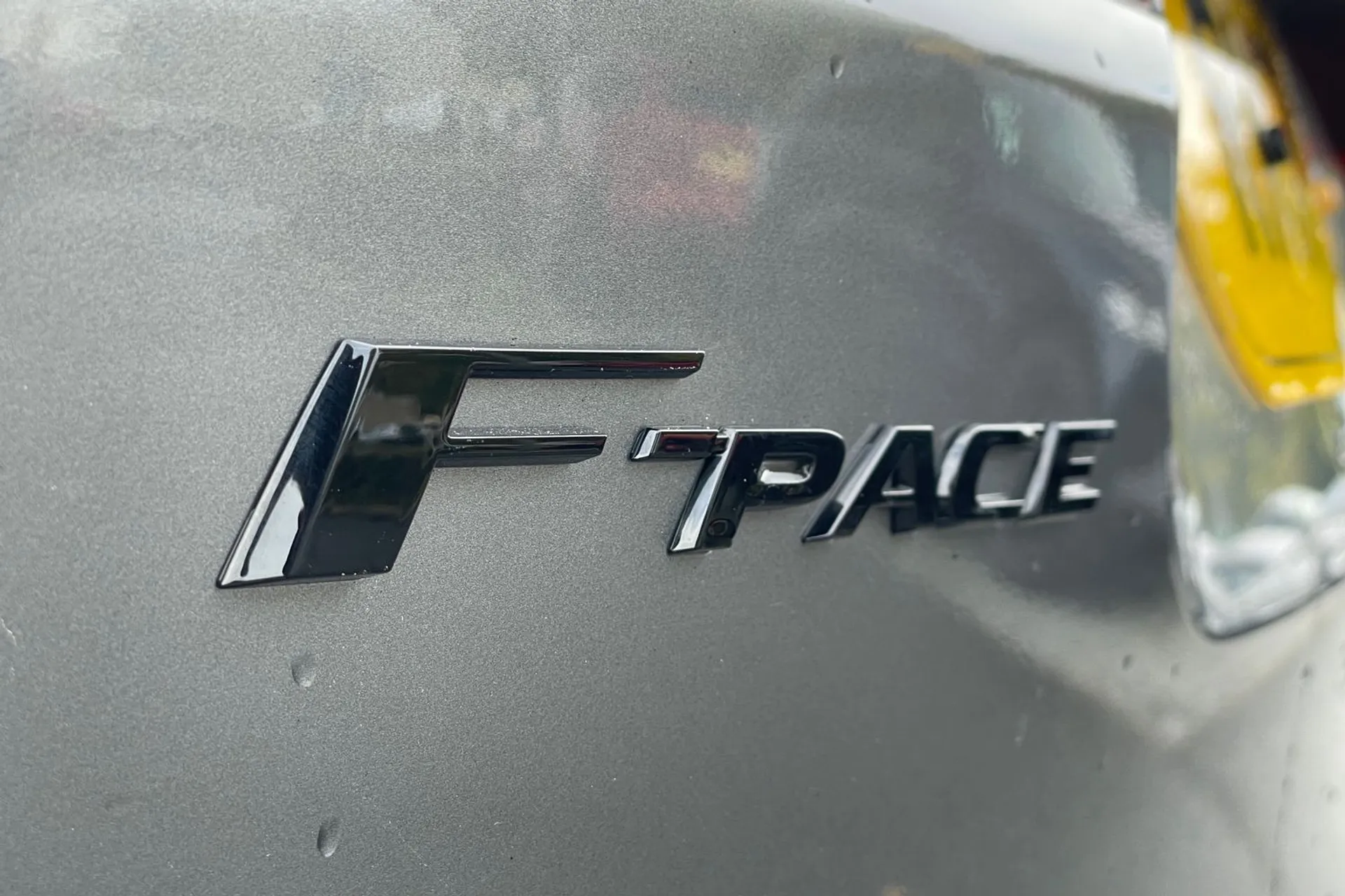 Jaguar F-PACE thumbnail image number 57