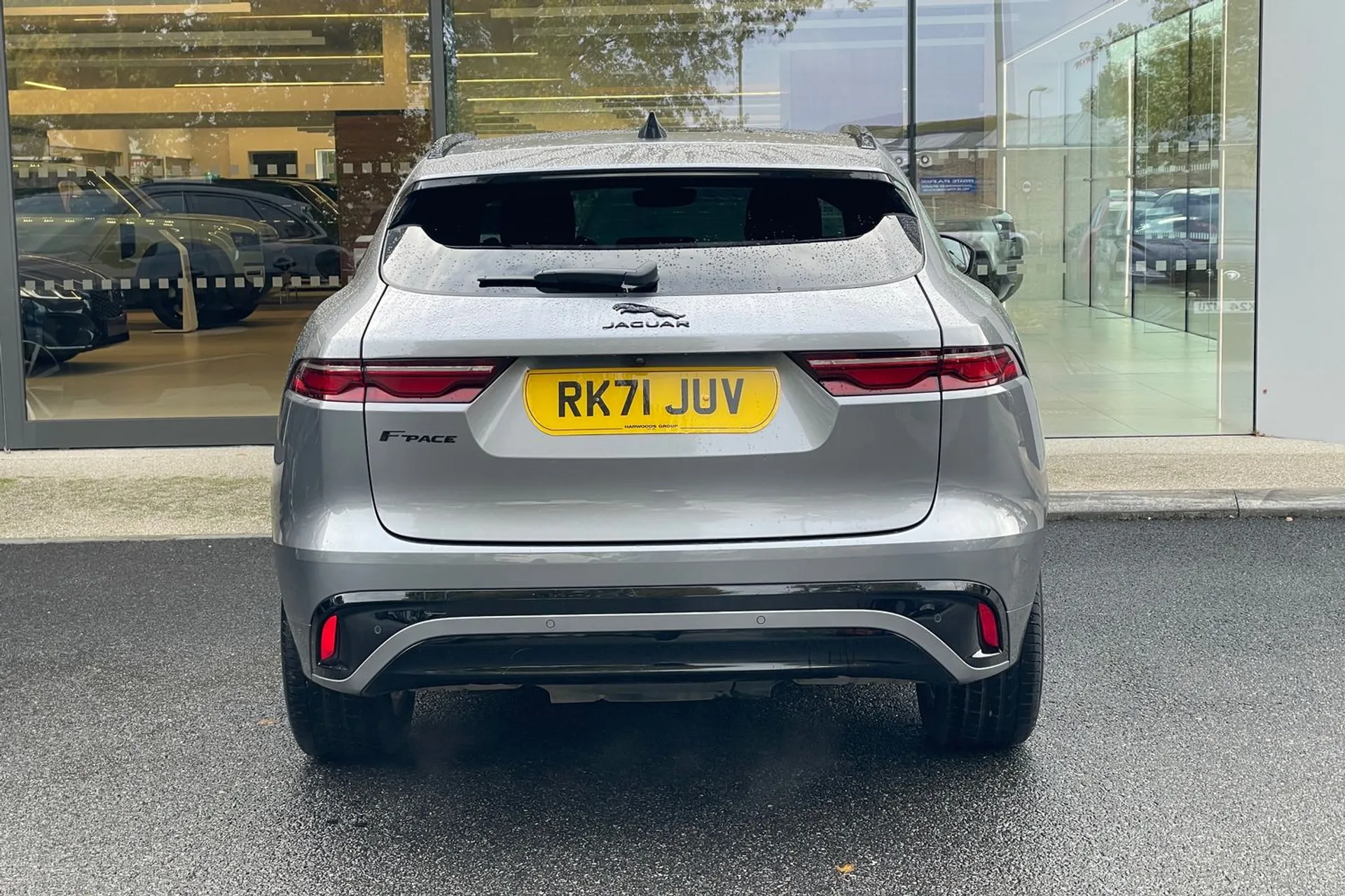 Jaguar F-PACE thumbnail image number 8