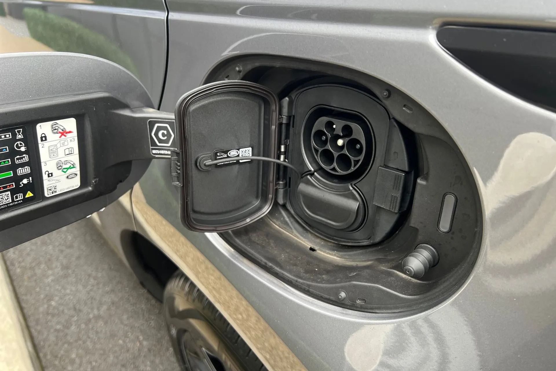 LAND ROVER RANGE ROVER EVOQUE thumbnail image number 7