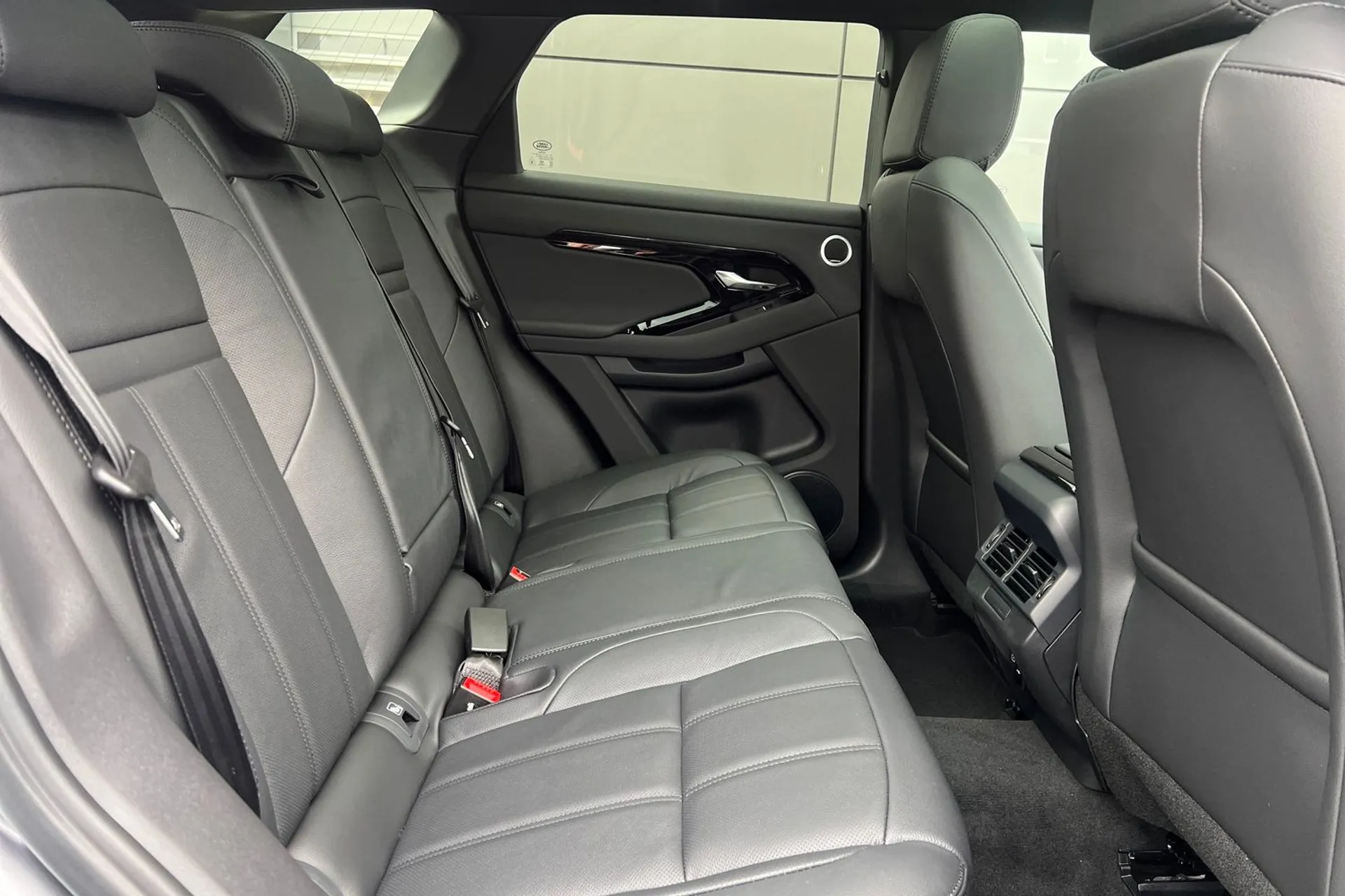 LAND ROVER RANGE ROVER EVOQUE thumbnail image number 39