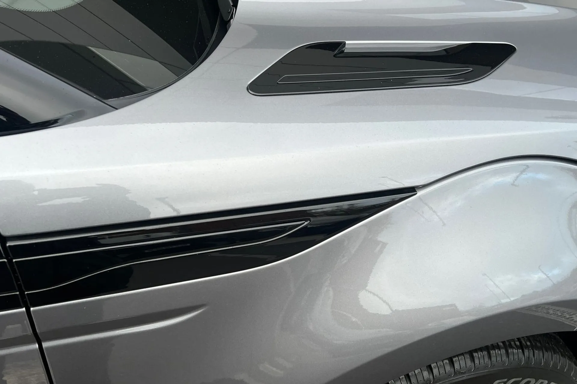 LAND ROVER RANGE ROVER EVOQUE thumbnail image number 35