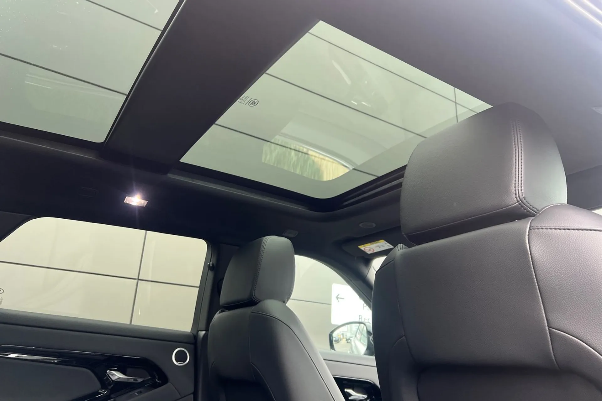 LAND ROVER RANGE ROVER EVOQUE thumbnail image number 11