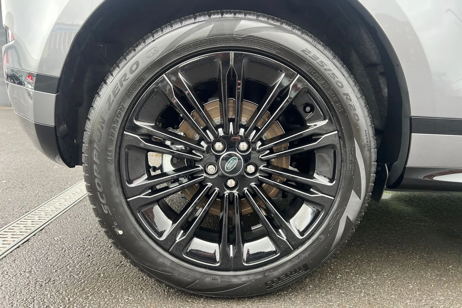 LAND ROVER RANGE ROVER EVOQUE thumbnail image number 22