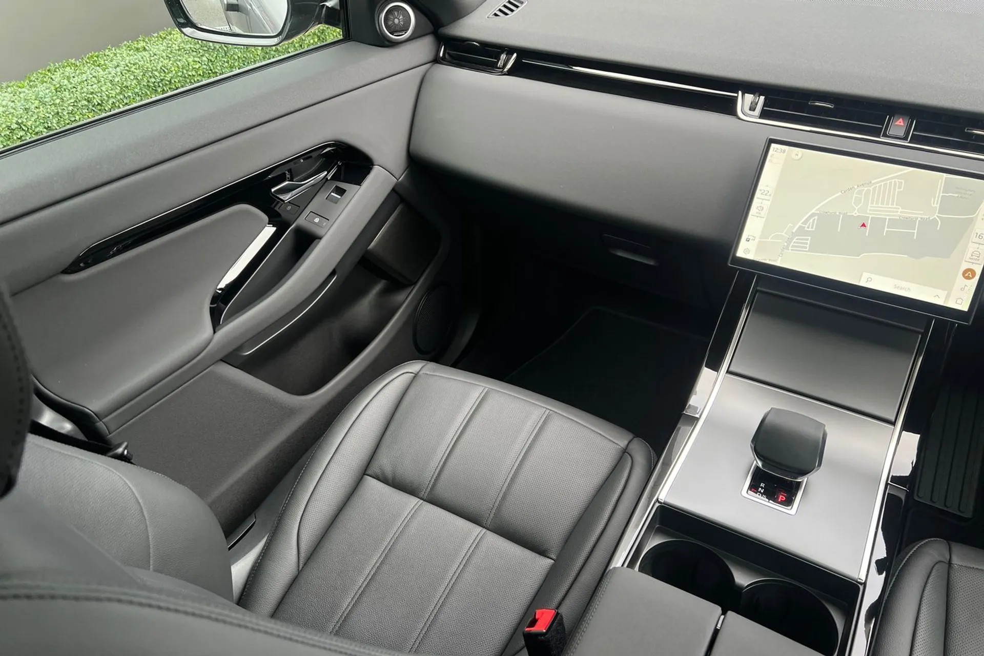 LAND ROVER RANGE ROVER EVOQUE thumbnail image number 43
