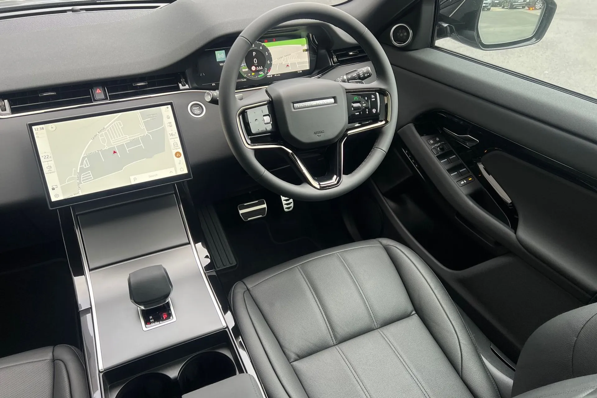 LAND ROVER RANGE ROVER EVOQUE thumbnail image number 44