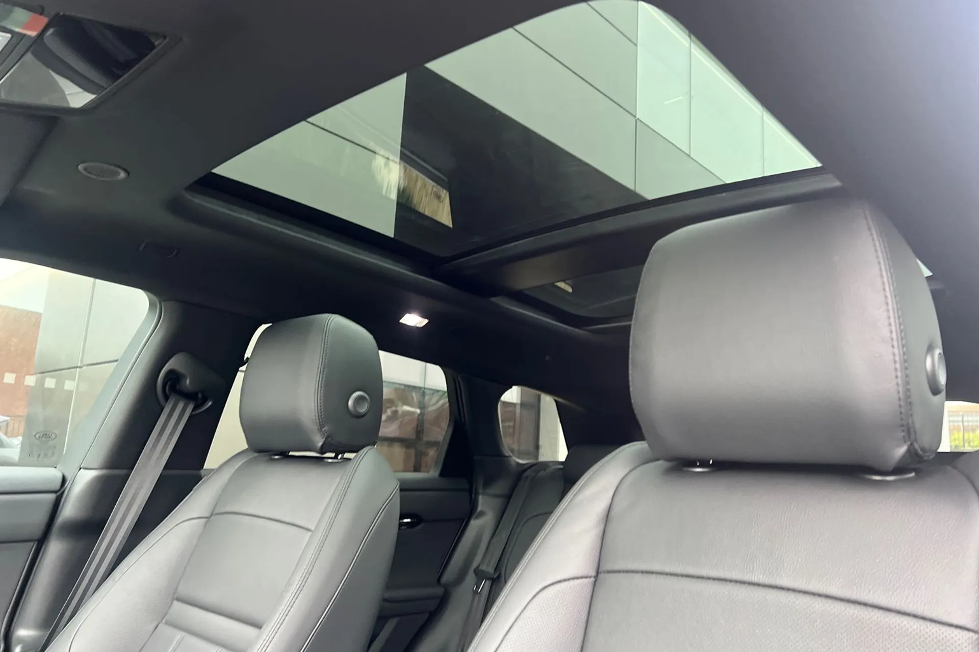 LAND ROVER RANGE ROVER EVOQUE thumbnail image number 40