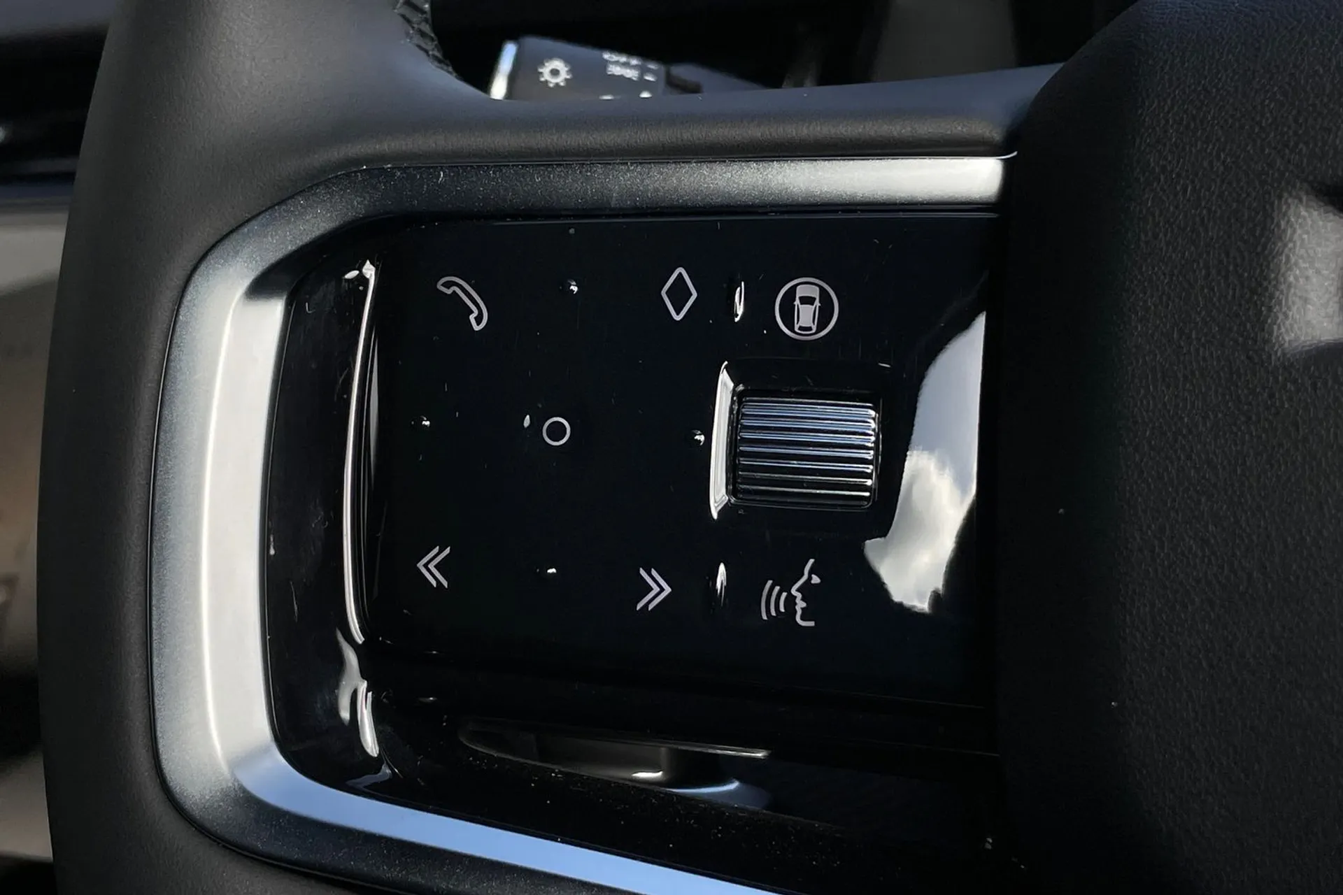 LAND ROVER DISCOVERY SPORT thumbnail image number 44