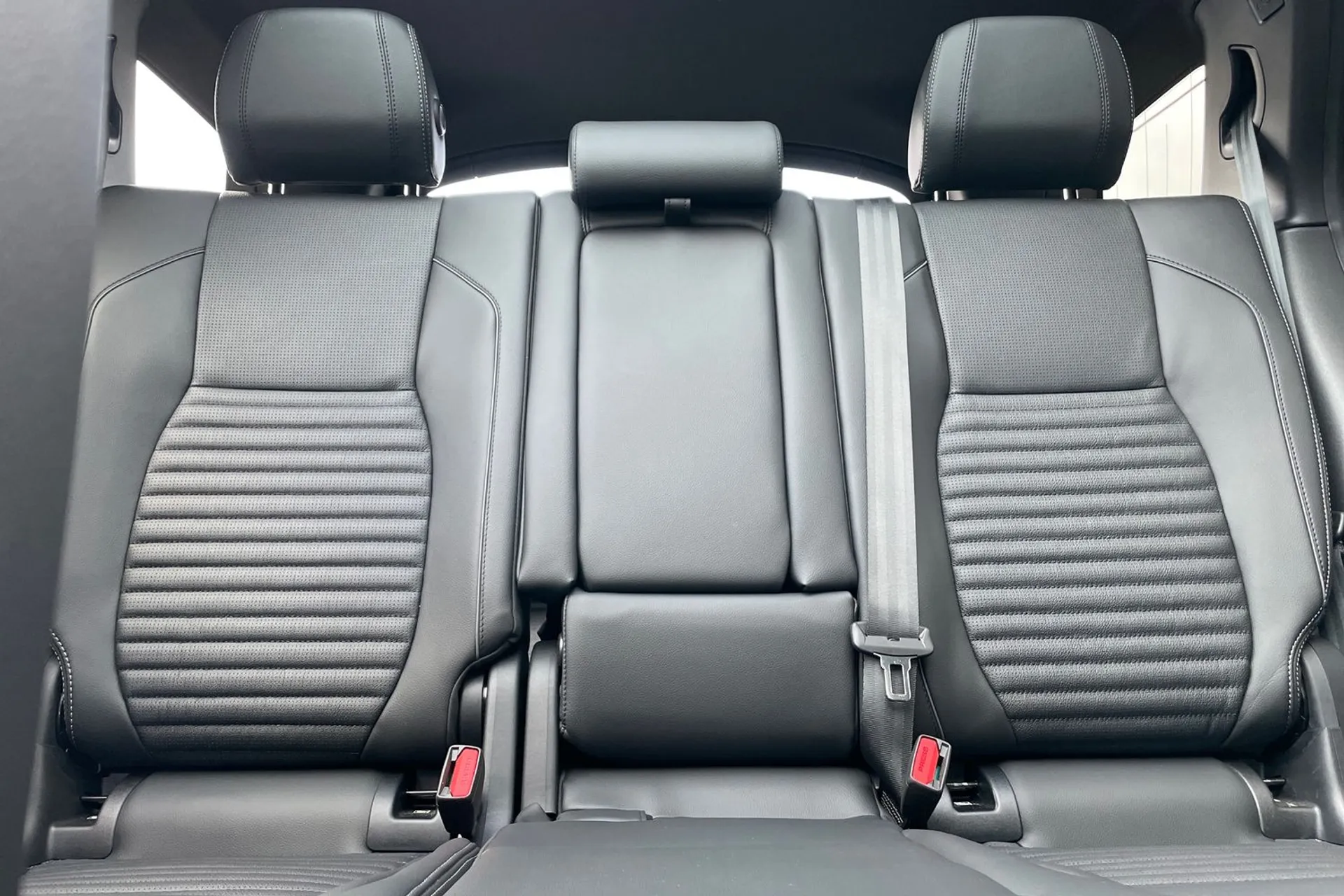 LAND ROVER DISCOVERY SPORT thumbnail image number 37