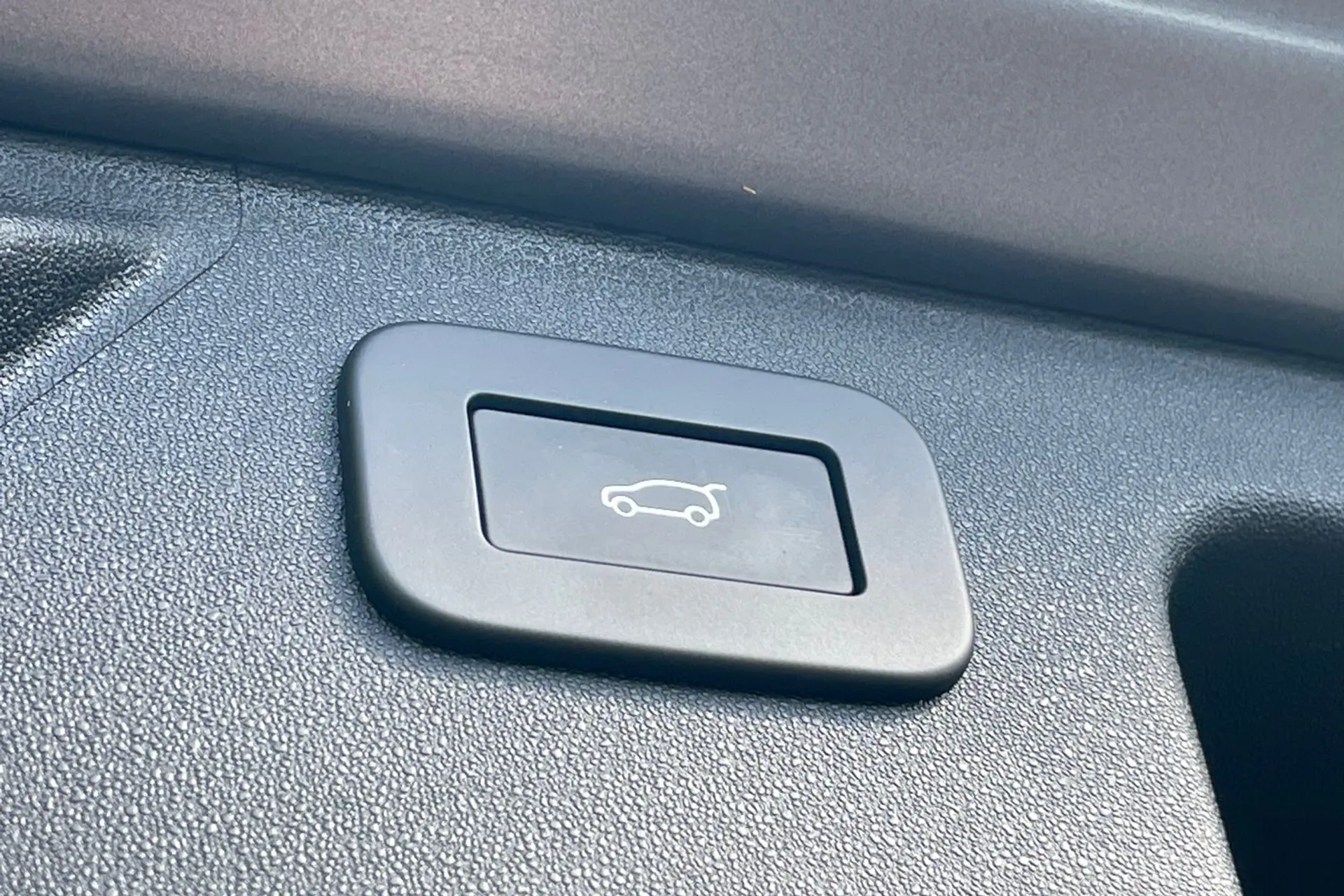 LAND ROVER DISCOVERY SPORT thumbnail image number 29