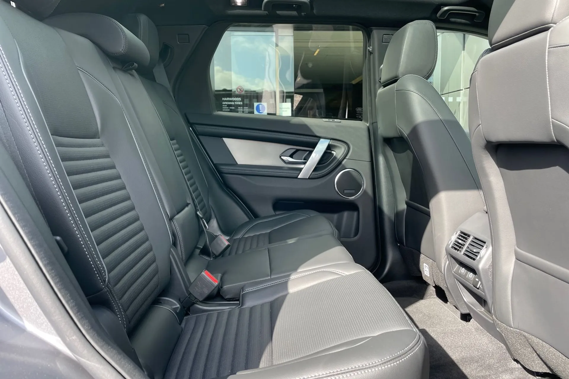 LAND ROVER DISCOVERY SPORT thumbnail image number 20