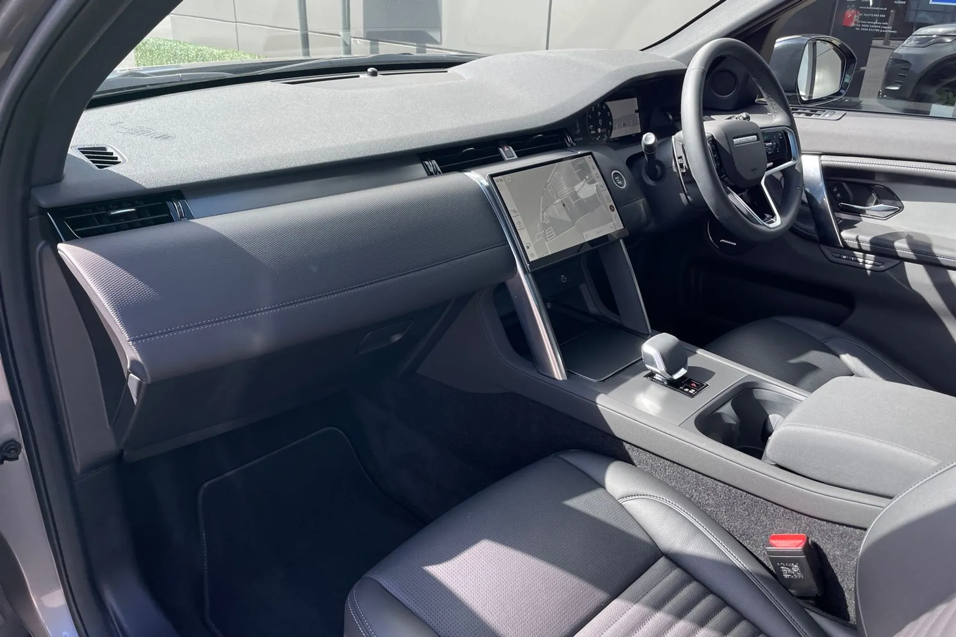 LAND ROVER DISCOVERY SPORT thumbnail image number 33