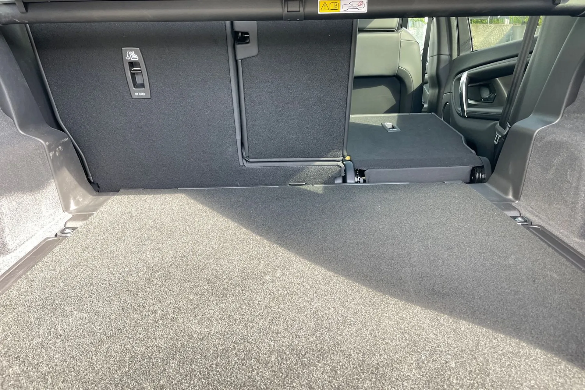 LAND ROVER DISCOVERY SPORT thumbnail image number 30