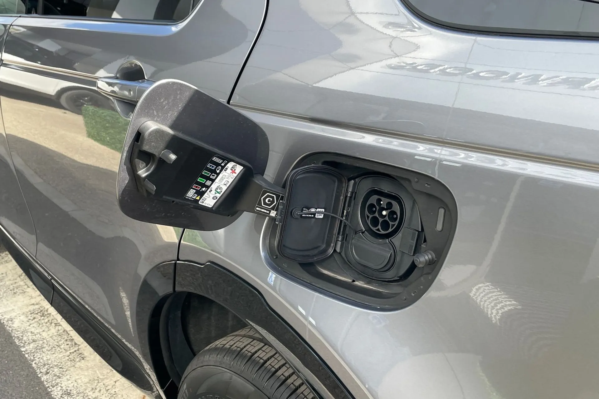 LAND ROVER DISCOVERY SPORT thumbnail image number 8