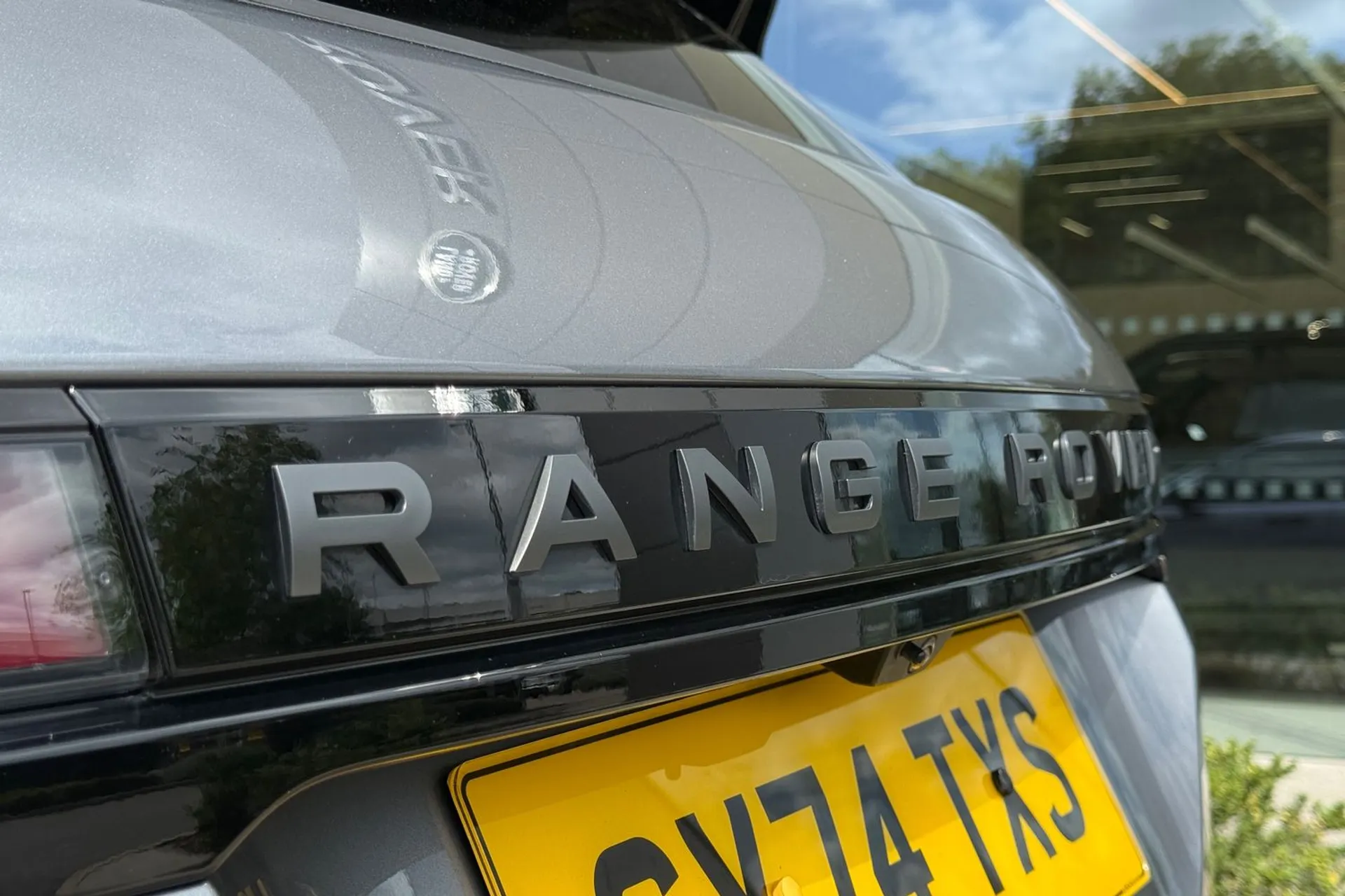 LAND ROVER RANGE ROVER EVOQUE thumbnail image number 14