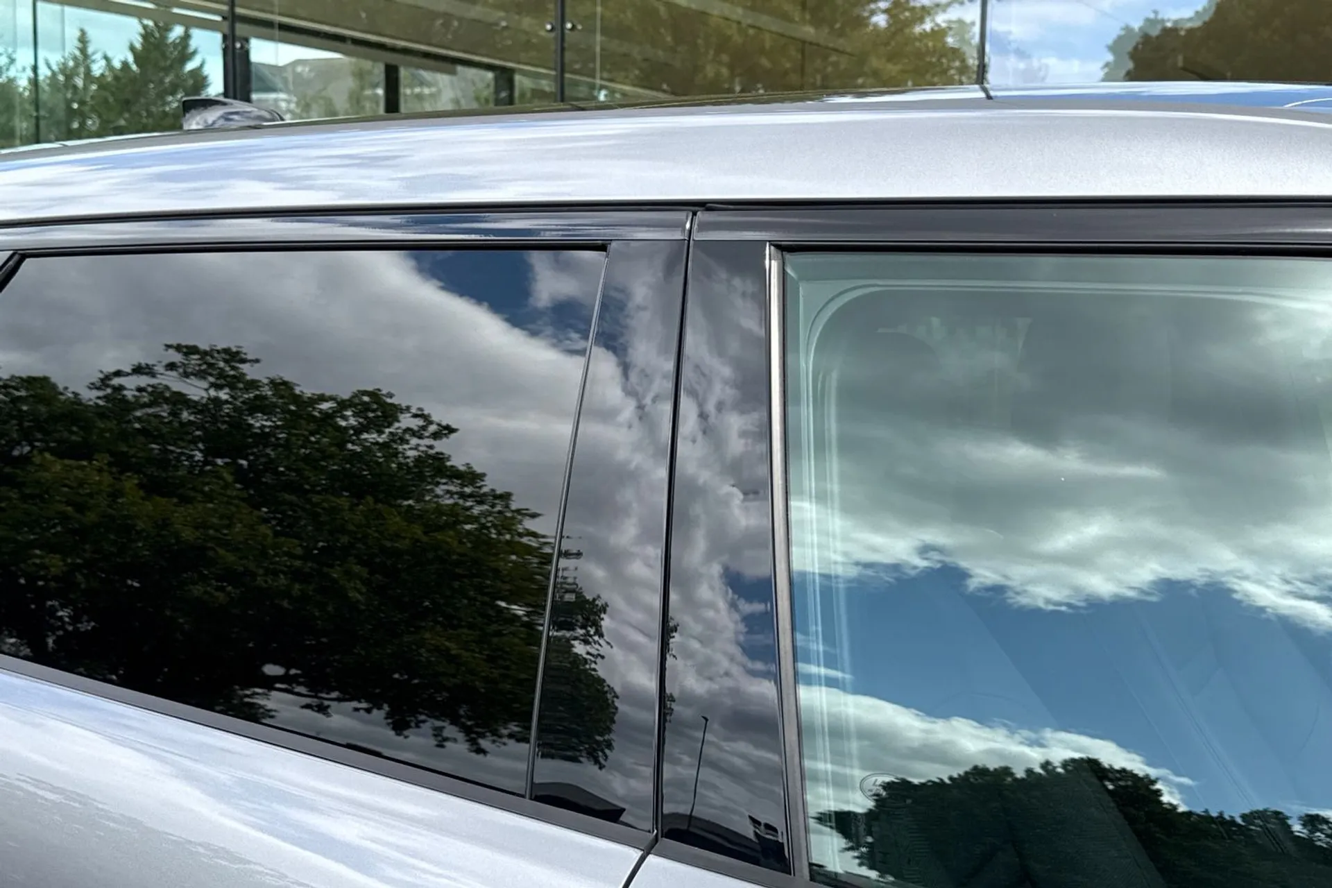 LAND ROVER RANGE ROVER EVOQUE thumbnail image number 20