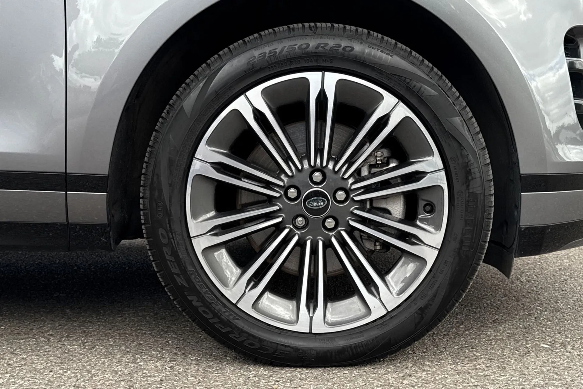 LAND ROVER RANGE ROVER EVOQUE thumbnail image number 18