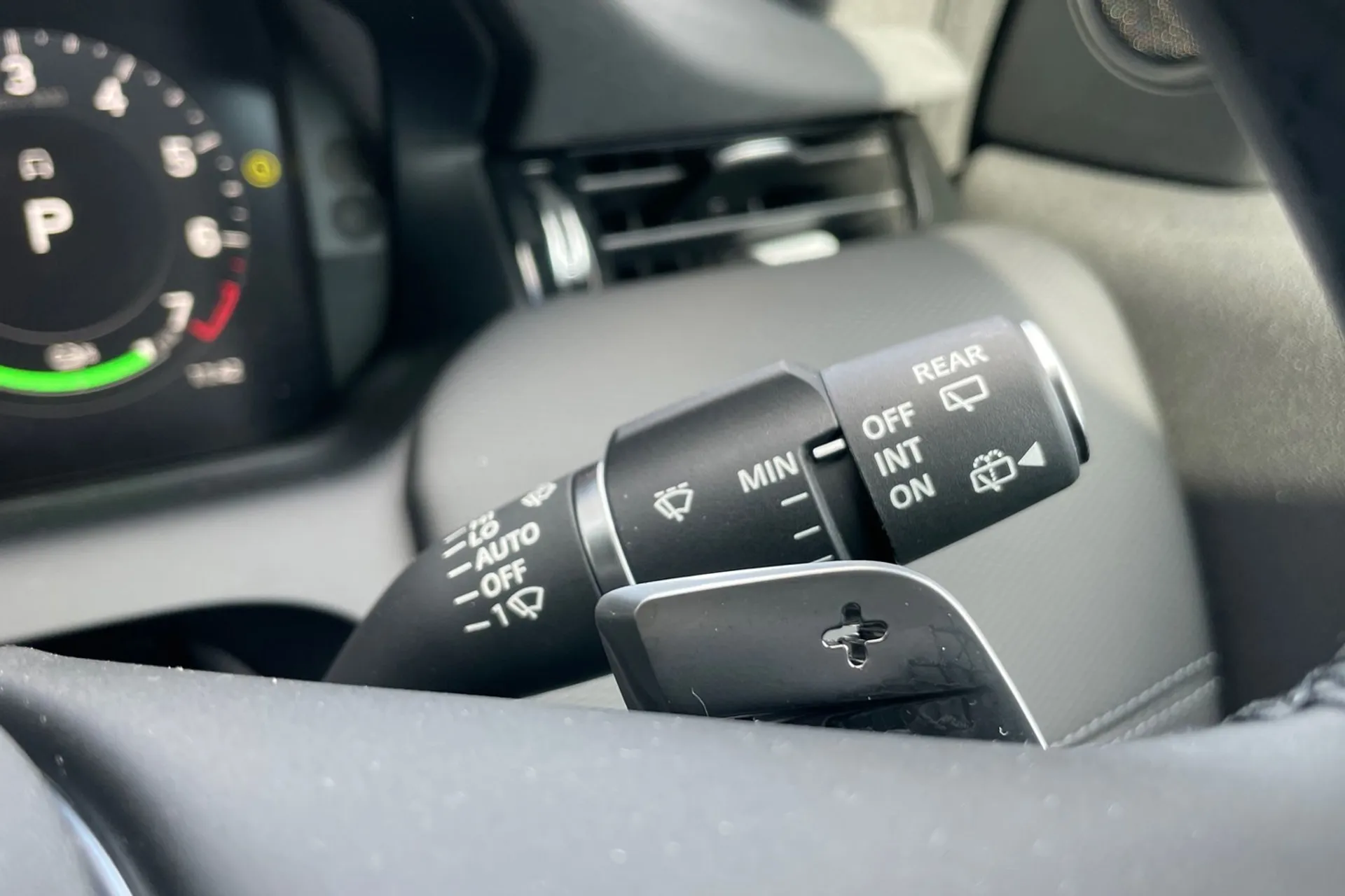 LAND ROVER DISCOVERY SPORT thumbnail image number 69