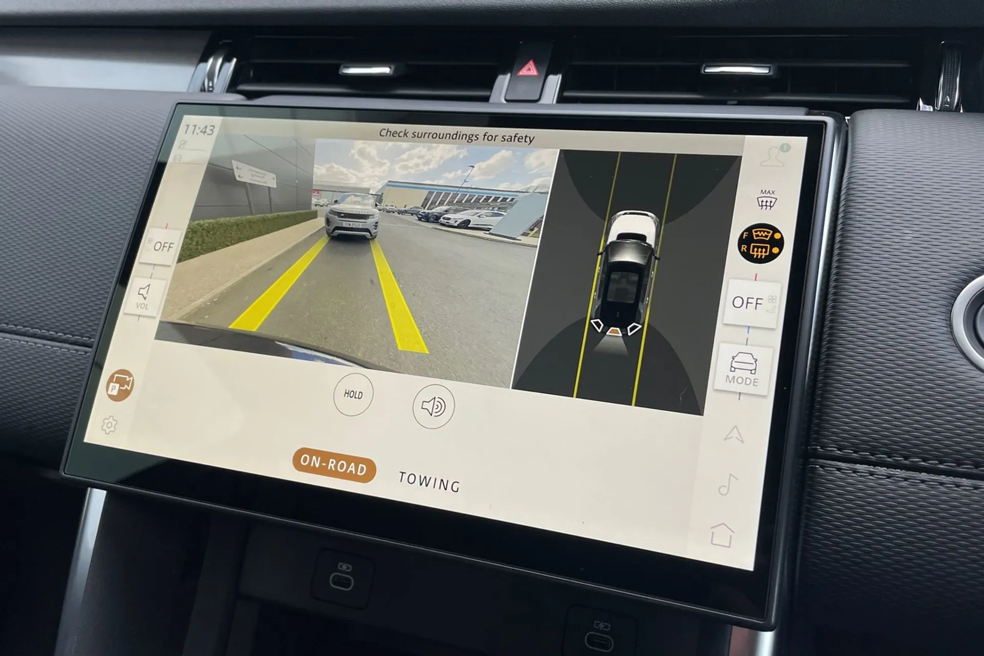 LAND ROVER DISCOVERY SPORT thumbnail image number 4